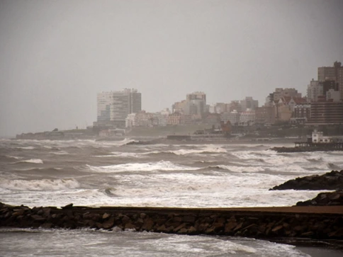 Lunes de mucho frío en Mar del Plata: temperaturas bajo cero y una semana que empieza a cambiar