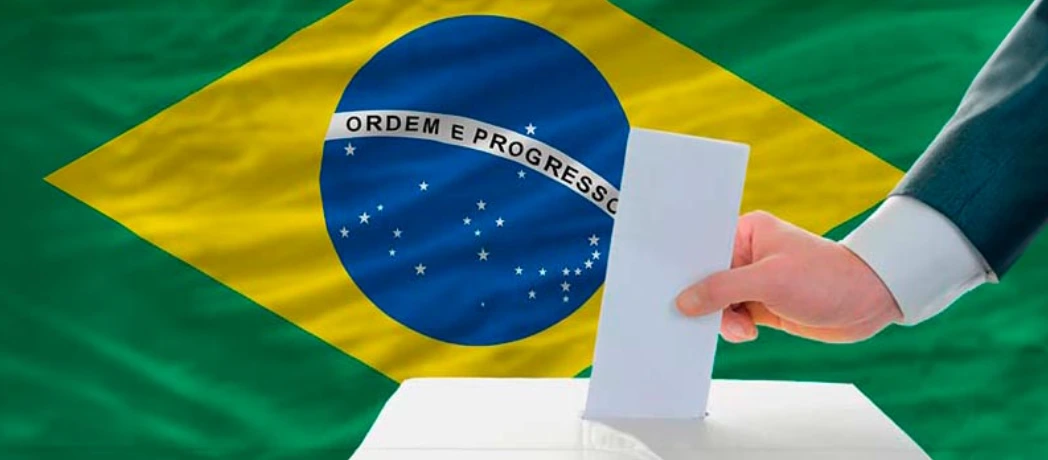 Brasil entra en la recta electoral con Lula y Flávio Bolsonaro prácticamente empatados