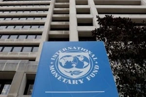 El FMI comienza una nueva revisión del acuerdo con Argentina