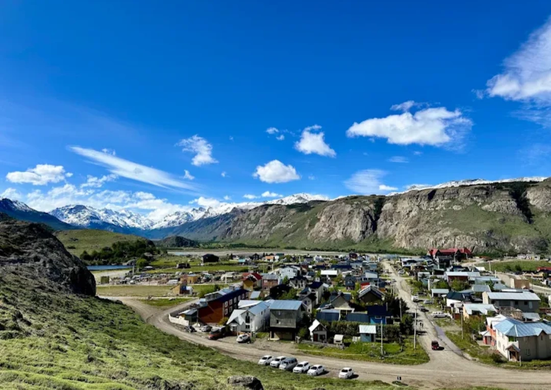 ALERTA EN LA PATAGONIA: MONITOREAN EL MOVIMIENTO DE UNA LADERA QUE PODRÍA GENERAR UN ALUVIÓN EN EL CHALTÉN