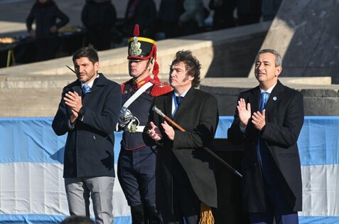 Javier Milei participó en Rosario del acto central por el Día de la Bandera